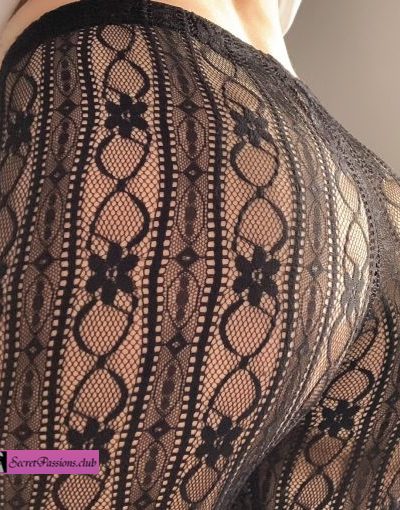 Lacy Leggings Without Panties