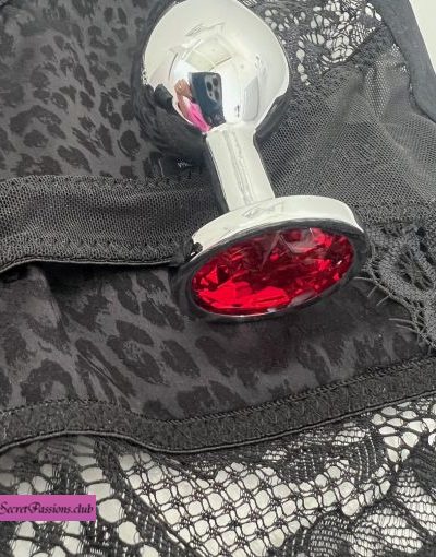 Crystal Anal Plug with Knickers