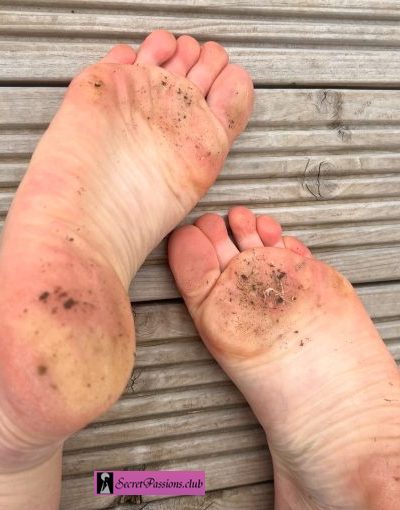Very Dirty Feet Pics🤎