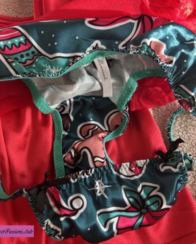 Green Christmas Satin Panties + FREE GIFT!